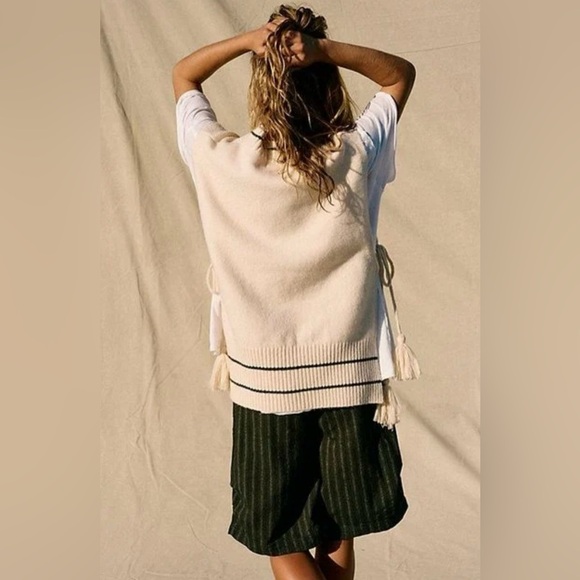 Free People All Star Stripe Poncho Cream Knit Sweater Vest Black Stripes - Picture 2 of 5